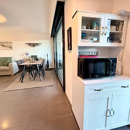 L'avant Scene Apartman