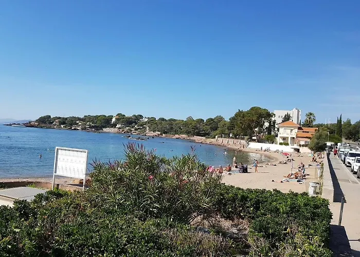 L'avant Scene *
